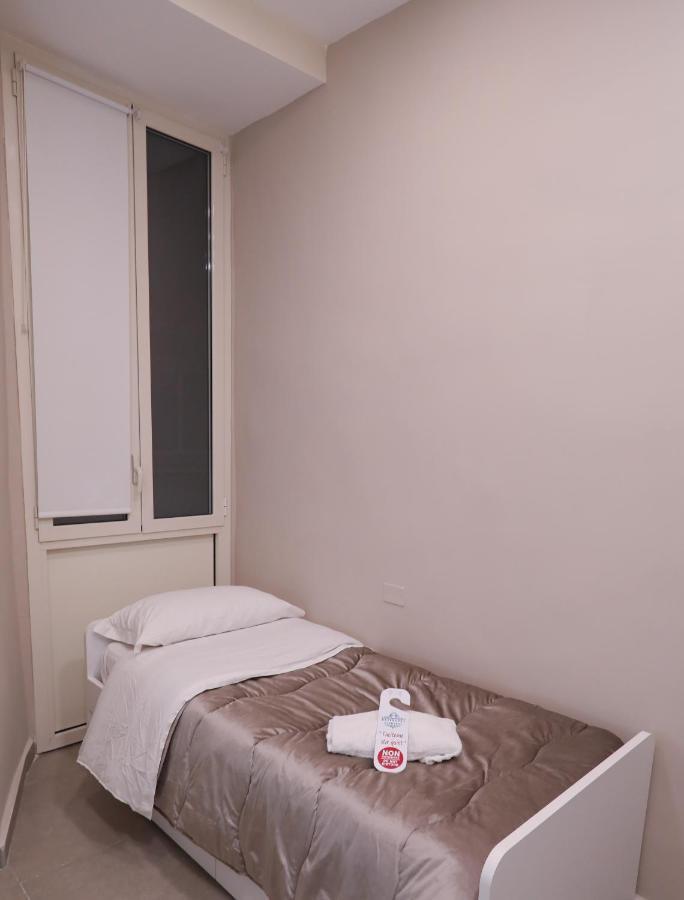 Residenza Esposito Economy Rooms Nápoles Exterior foto