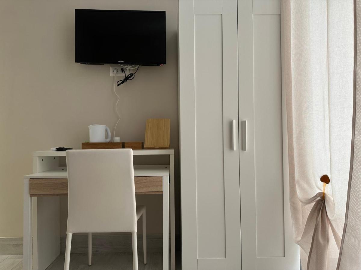 Residenza Esposito Economy Rooms Nápoles Exterior foto