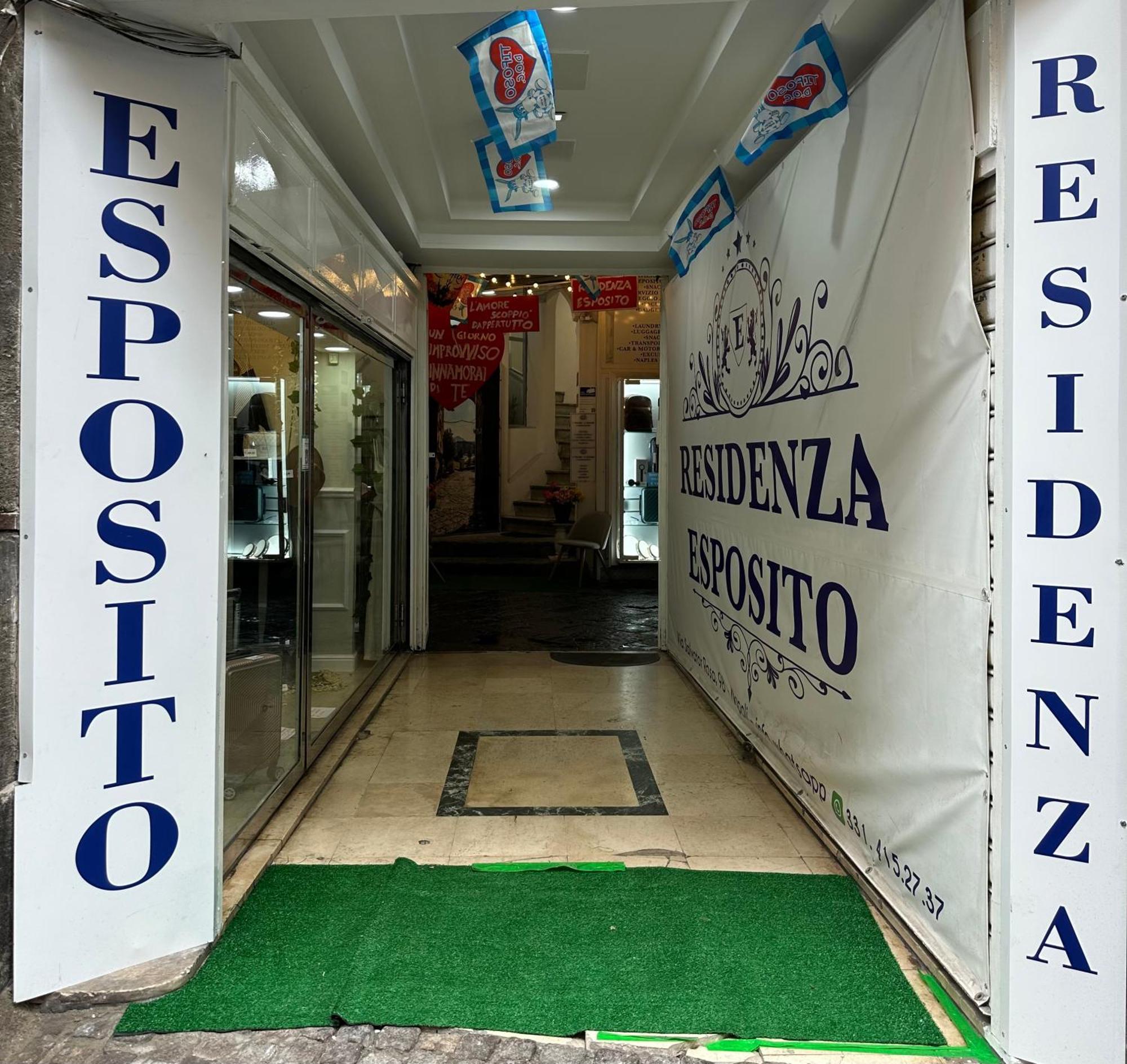 Residenza Esposito Economy Rooms Nápoles Exterior foto